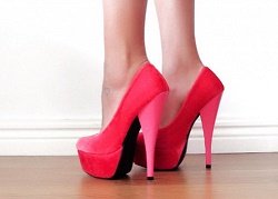 Обувь для маленьких женщин: какая она и где приобрести